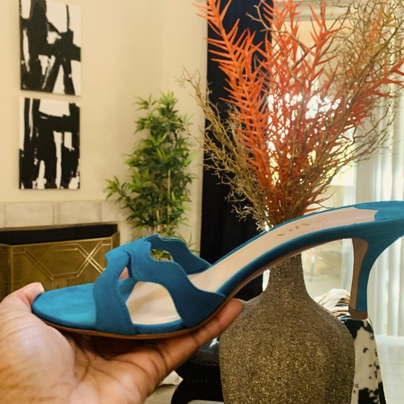 Prada kitten heels - Picture 1 of 4